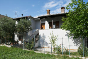 House - Metaxohori