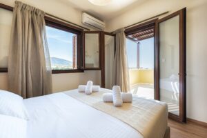 For rent - Villas Makry Gialos