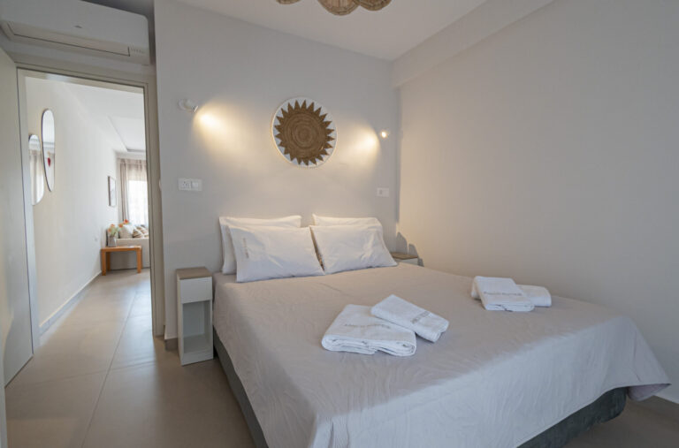 AmicoSuites-Taupe_Nea-Moudania-Chalkidiki