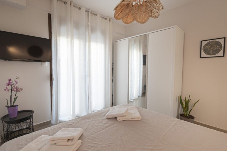 AmicoSuites-Taupe_Nea-Moudania-Chalkidiki