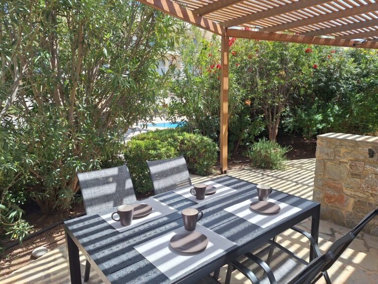 A-year-round-bungalow_in-southern-Crete